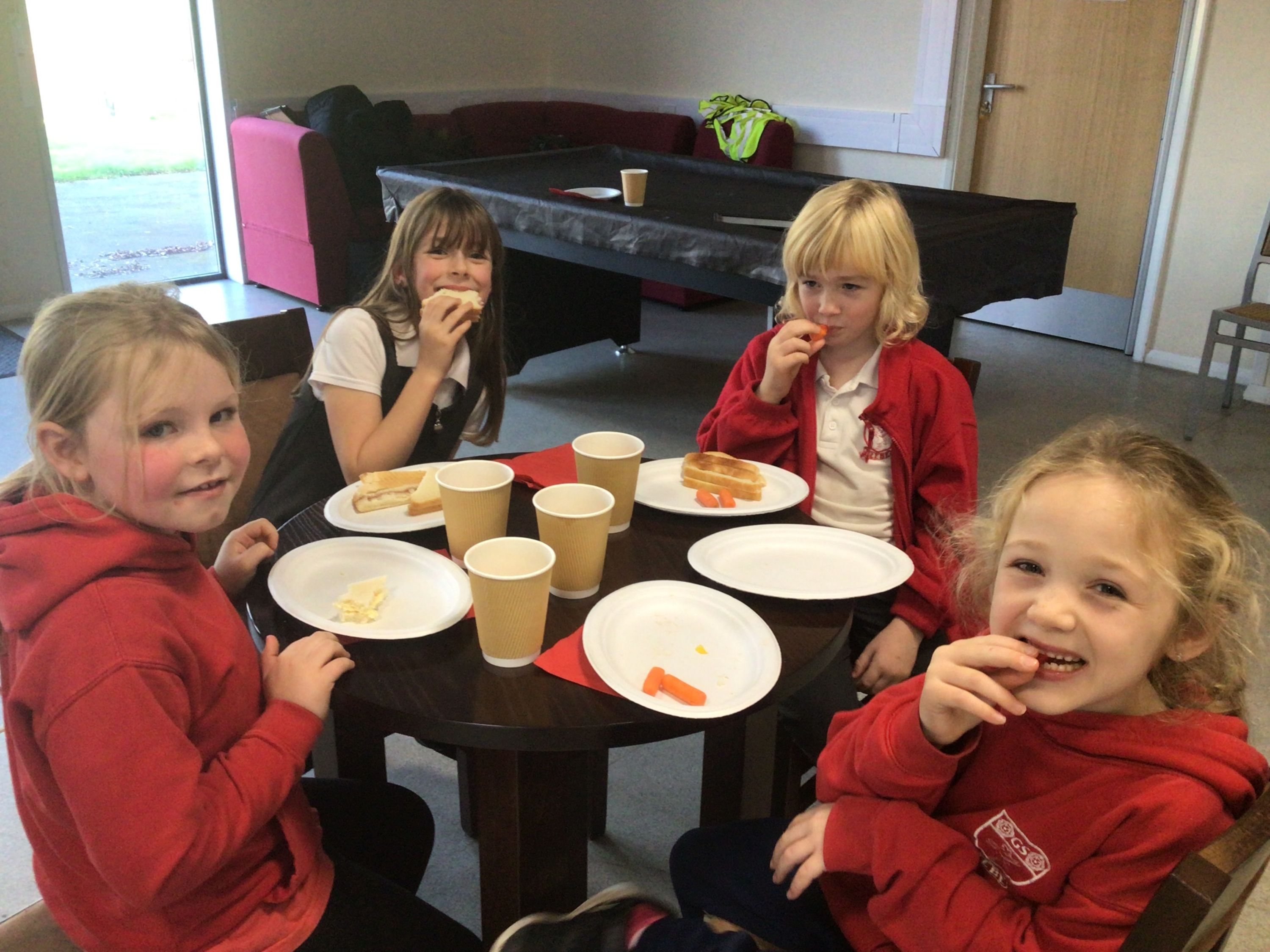 Service children eating as a group